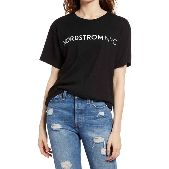 Nordstrom BP Women’s Sz XXS Nordstrom NYC Wink Face Emoji T-Shirt Black,… - Picture 4 of 4